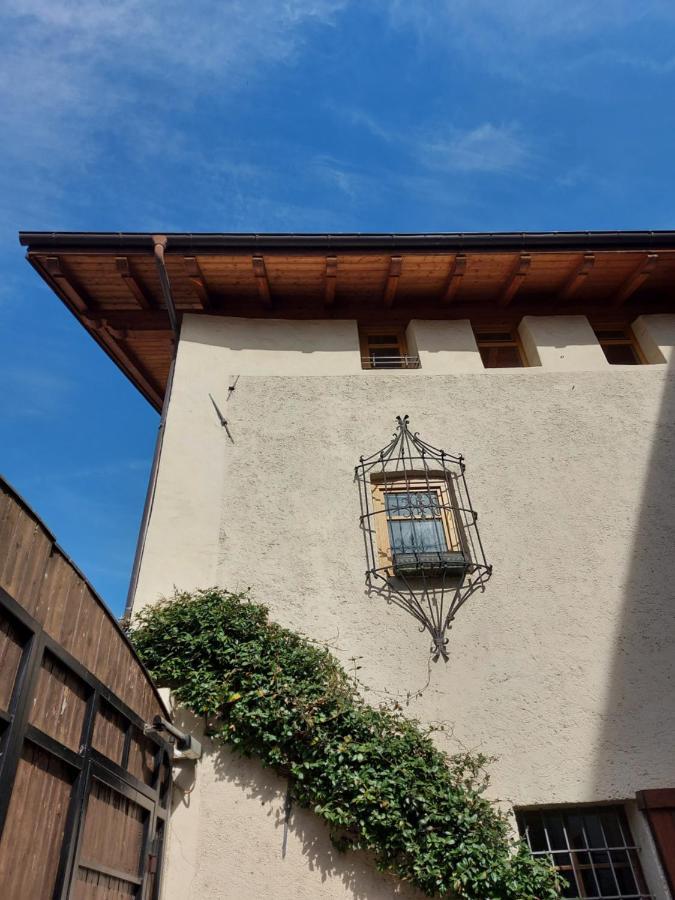 Ansitz Von Wohlgemuth Apartment Salorno Exterior photo