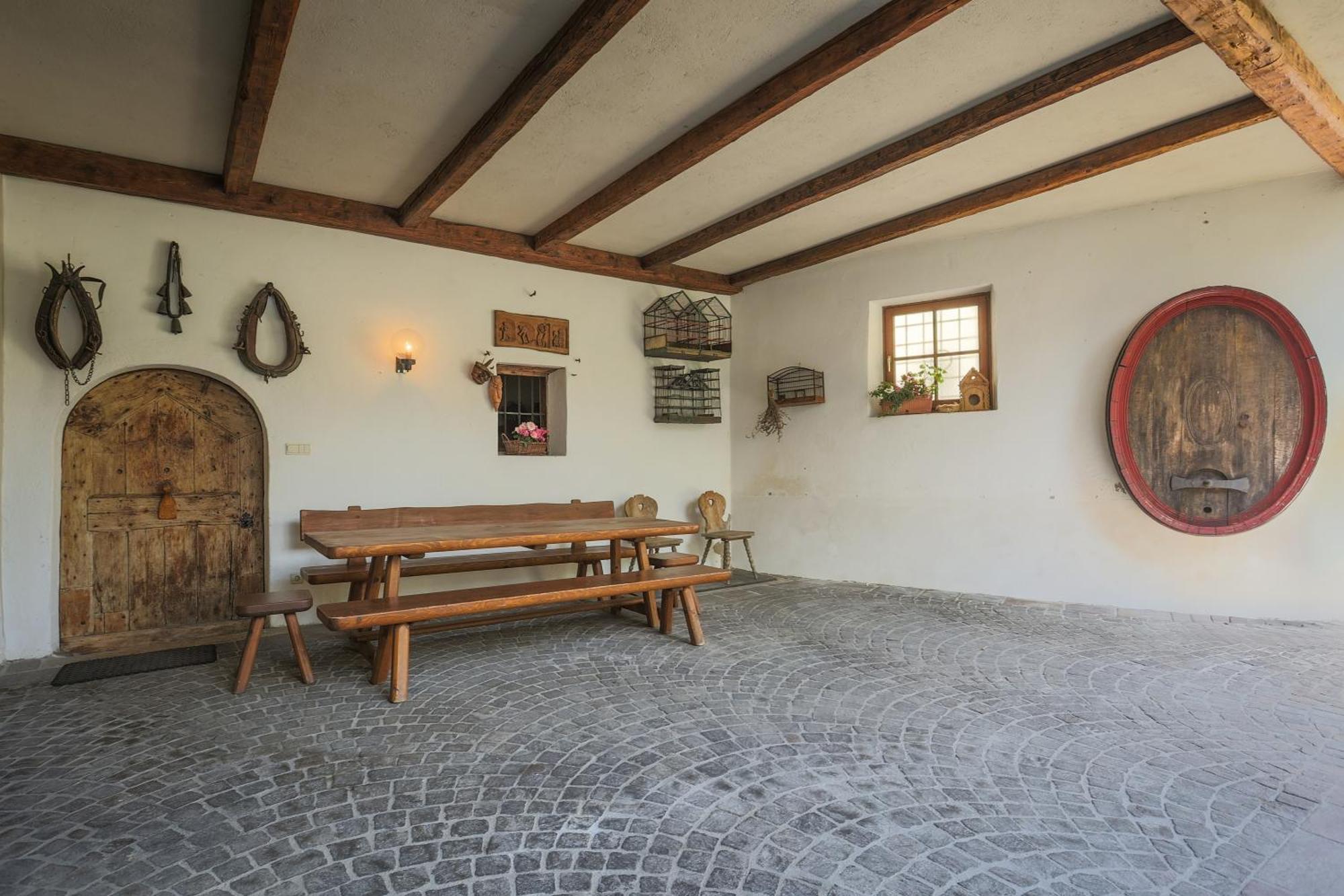 Ansitz Von Wohlgemuth Apartment Salorno Exterior photo
